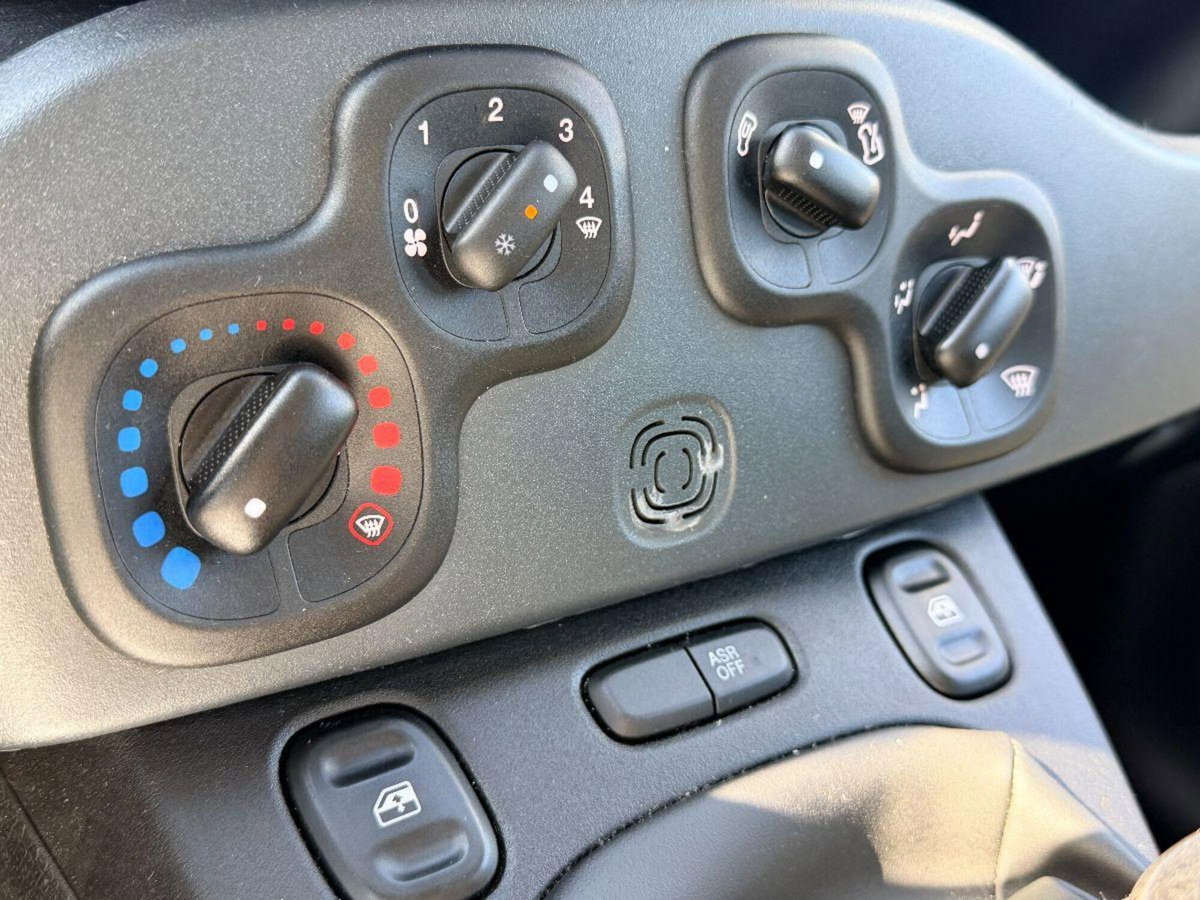 Fiat Panda 1.0 firefly hybrid Pop s&s 70cv (14)
