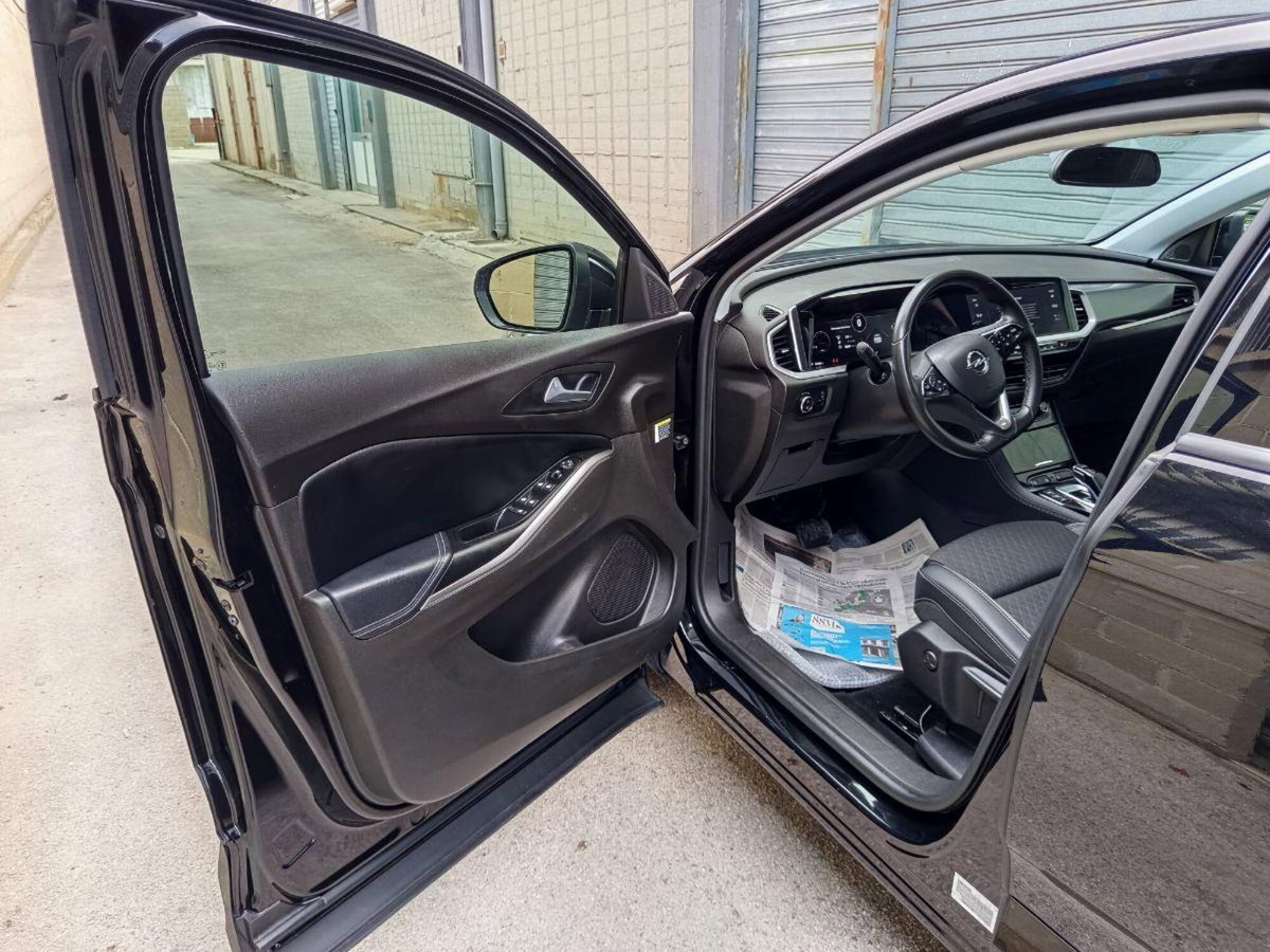 Opel Grandland X 1.5 diesel Ecotec Start&Stop Business (10)