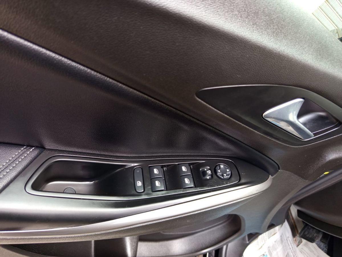 Opel Grandland X 1.5 diesel Ecotec Start&Stop Business (12)