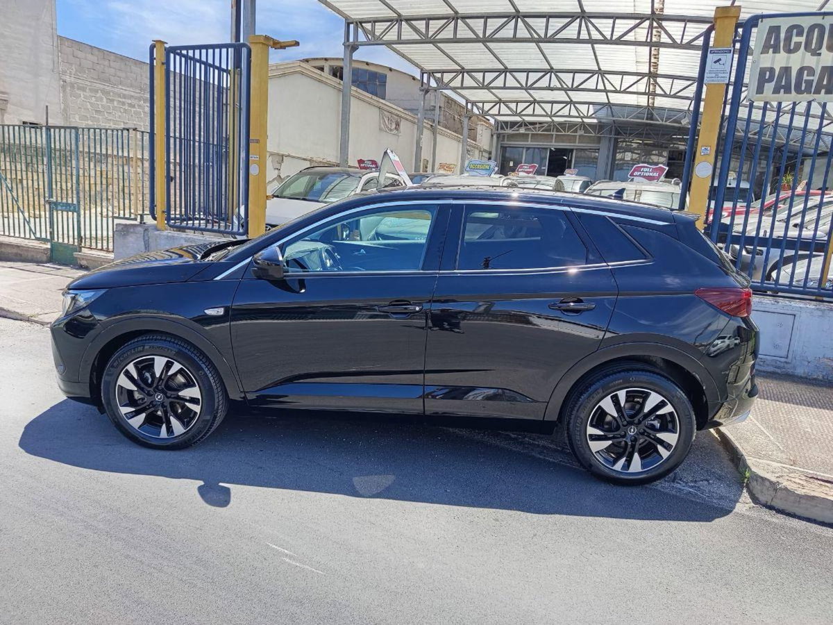 Opel Grandland X 1.5 diesel Ecotec Start&Stop Business (4)
