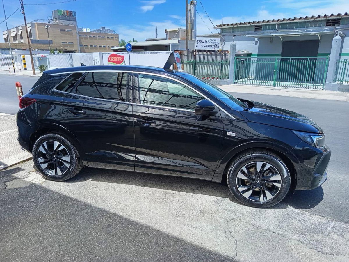 Opel Grandland X 1.5 diesel Ecotec Start&Stop Business (5)