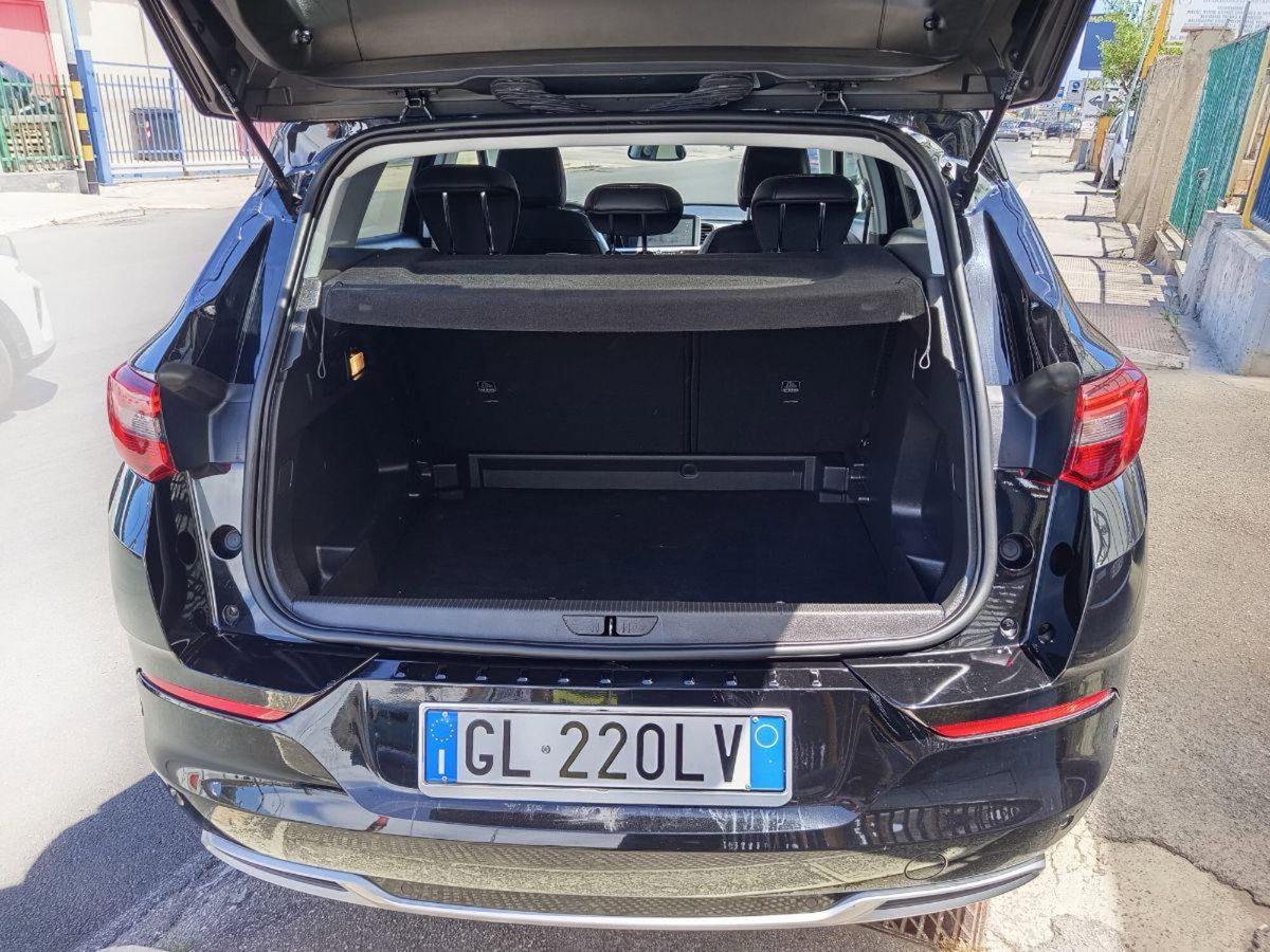 Opel Grandland X 1.5 diesel Ecotec Start&Stop Business (9)