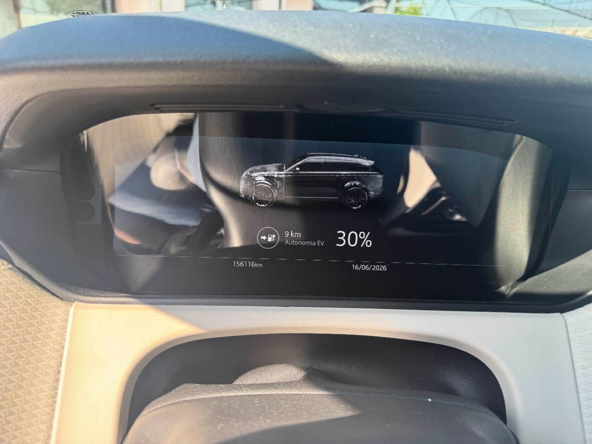 Land Rover Range Rover Velar 2.0 Si4 300 CV R-Dynamic SE (10)