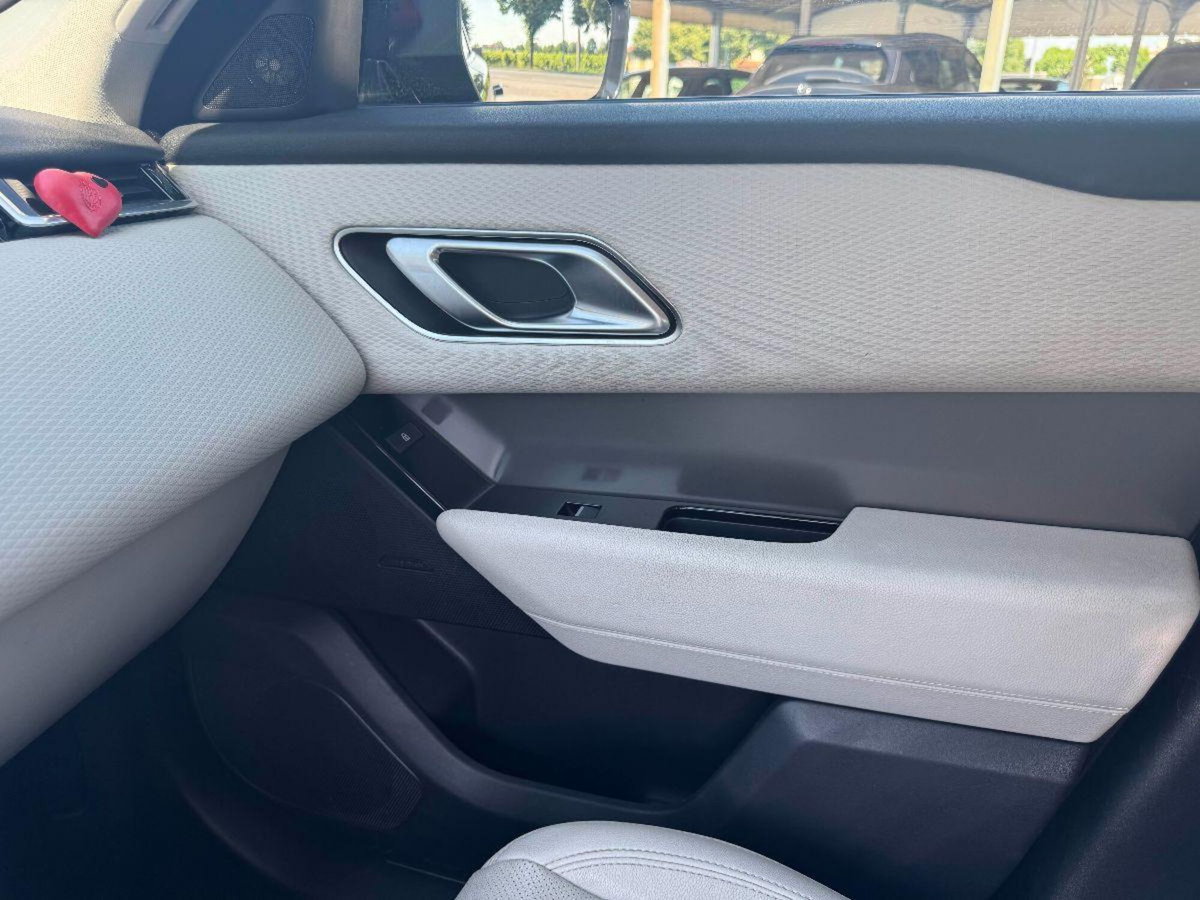Land Rover Range Rover Velar 2.0 Si4 300 CV R-Dynamic SE (13)