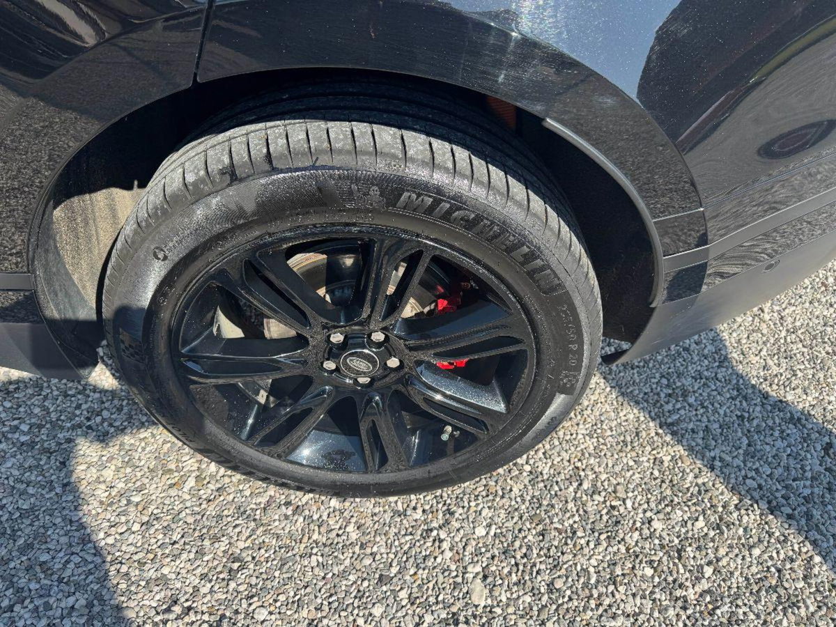 Land Rover Range Rover Velar 2.0 Si4 300 CV R-Dynamic SE (14)