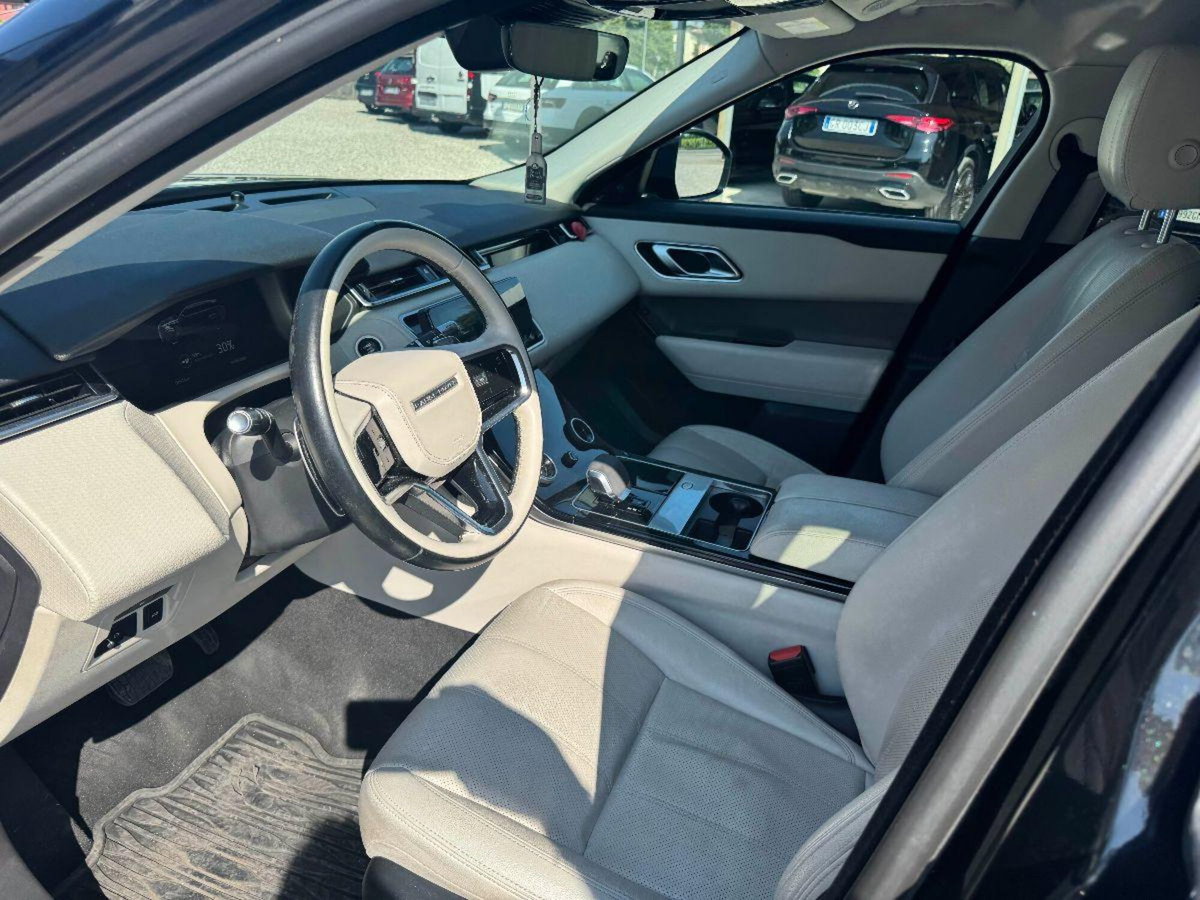 Land Rover Range Rover Velar 2.0 Si4 300 CV R-Dynamic SE (9)