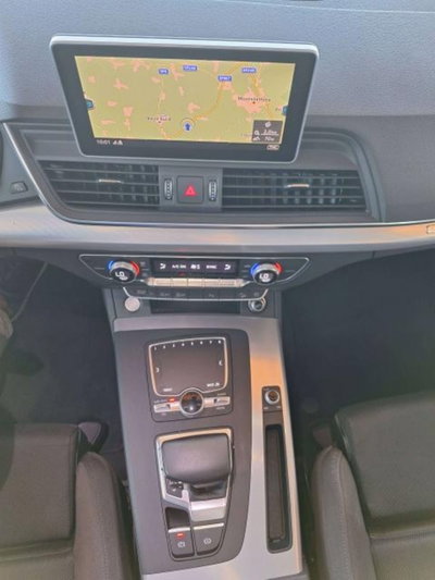 Audi Q5 40 TDI quattro Business Sport (10)