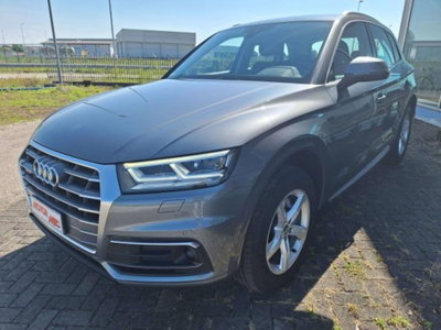 Audi Q5 40 TDI quattro Business Sport (2)