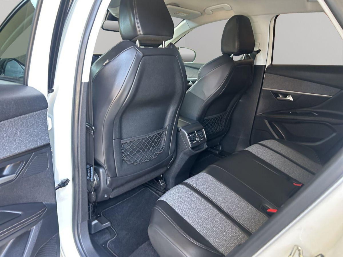Peugeot 3008 BlueHDi 130 S&S EAT8 Allure Pack (13)