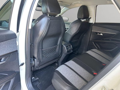 Peugeot 3008 BlueHDi 130 S&S EAT8 Allure Pack (13)