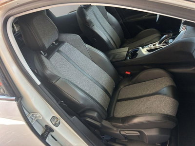 Peugeot 3008 BlueHDi 130 S&S EAT8 Allure Pack (20)