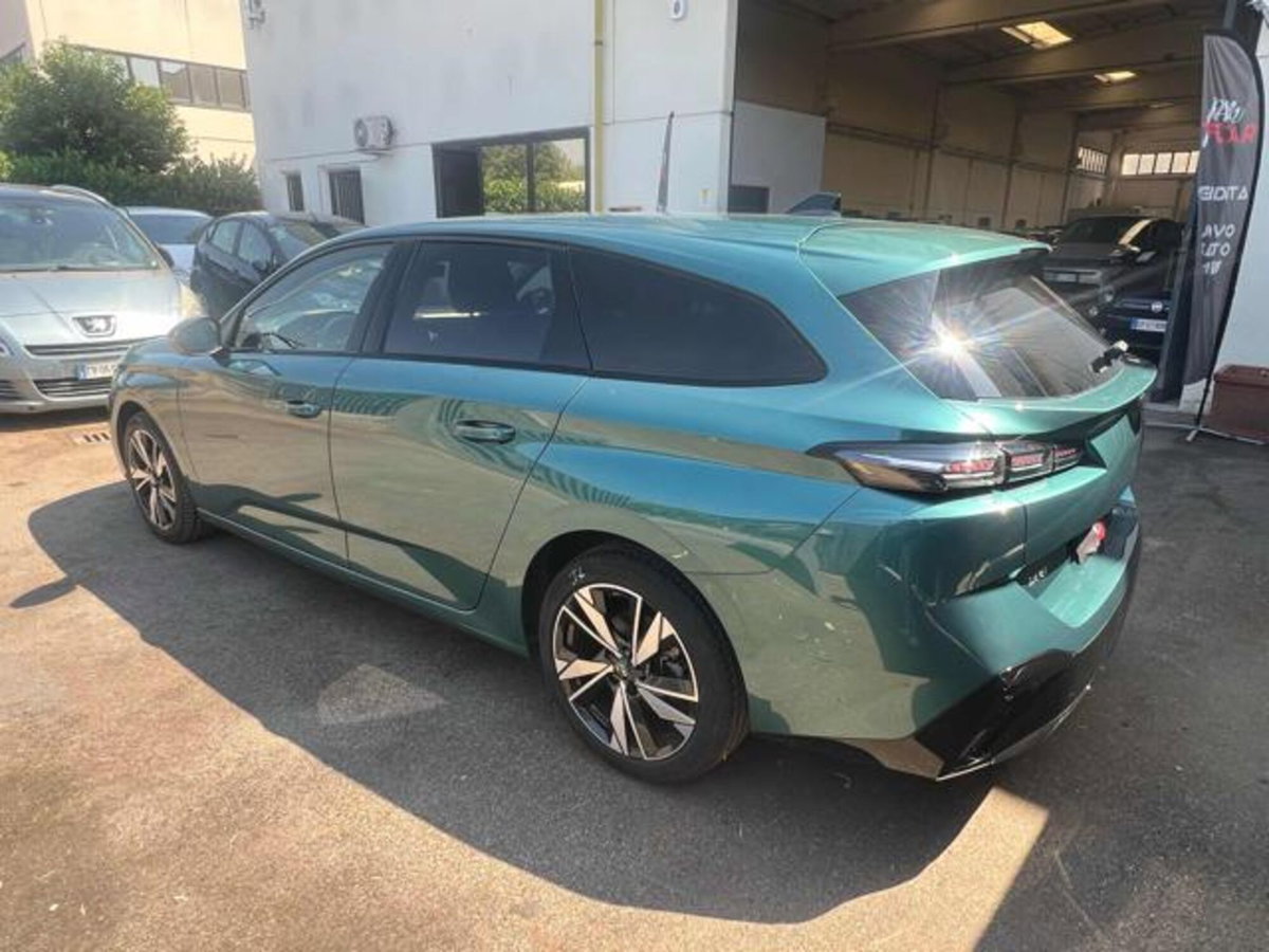 Peugeot 308 PureTech Turbo 130 S&S EAT8 Allure (7)