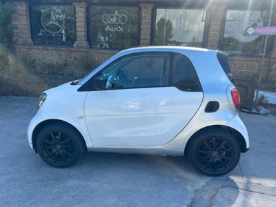 smart Fortwo 1000 52 kW MHD coupé passion (3)