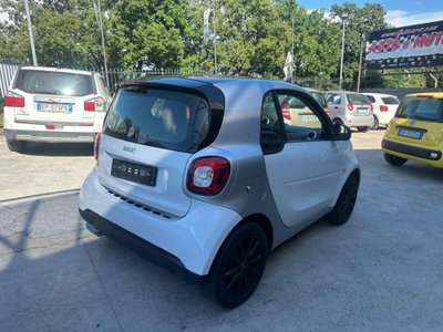 smart Fortwo 1000 52 kW MHD coupé passion (7)