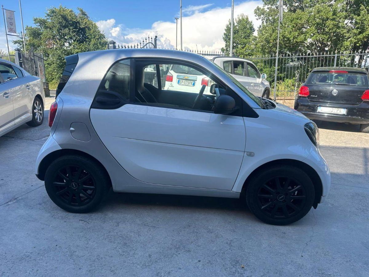 smart Fortwo 70 1.0 Passion (8)