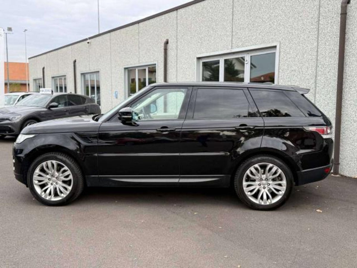 Land Rover Range Rover Sport 3.0 TDV6 HSE (3)