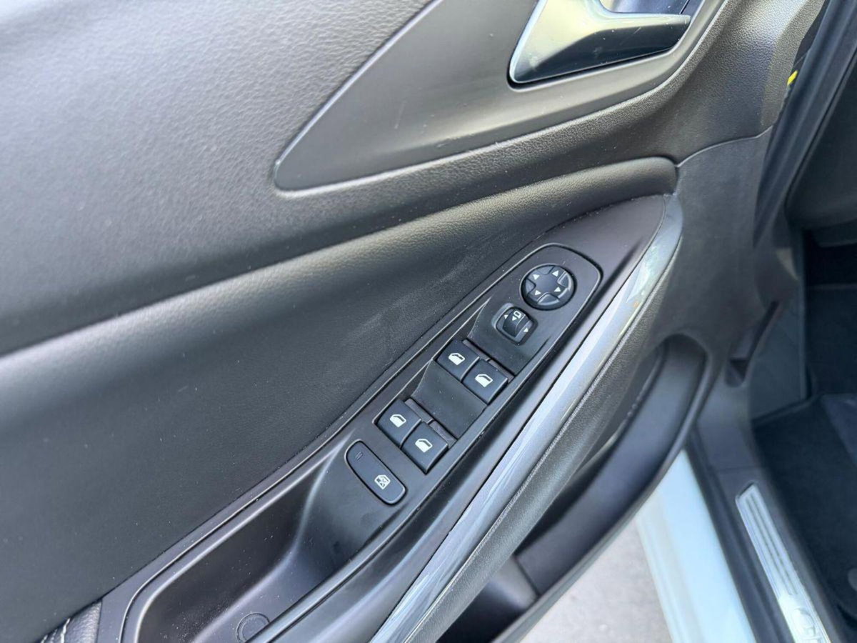 Opel Grandland X 1.5 diesel Ecotec Start&Stop Ultimate (12)