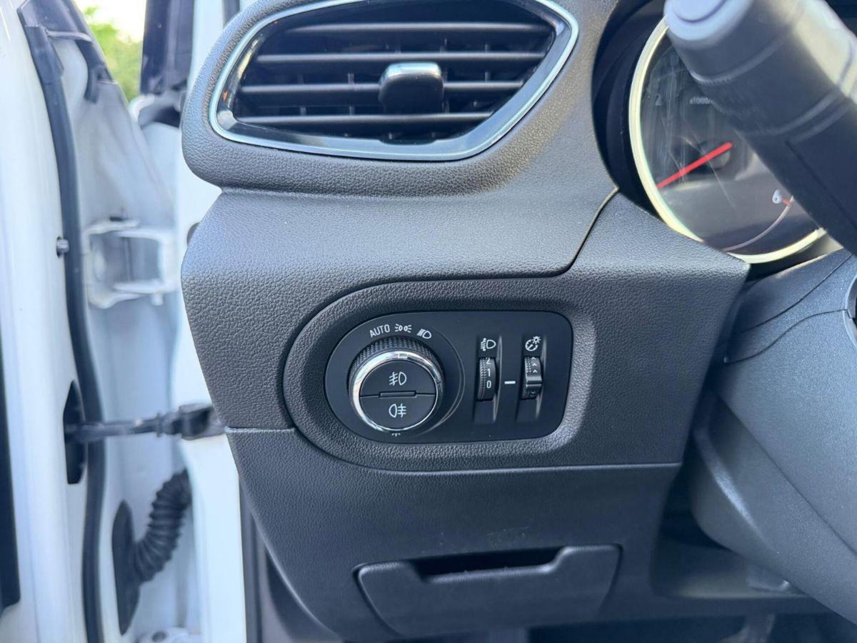 Opel Grandland X 1.5 diesel Ecotec Start&Stop Ultimate (14)