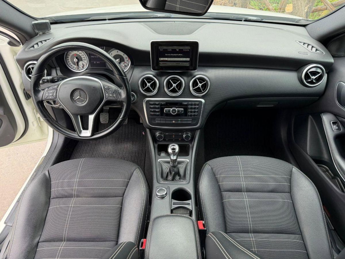 Mercedes-Benz Classe A 180 CDI Premium (10)