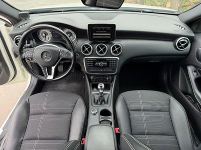 Mercedes-Benz Classe A 180 CDI Premium (10)
