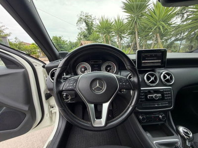 Mercedes-Benz Classe A 180 CDI Premium (13)
