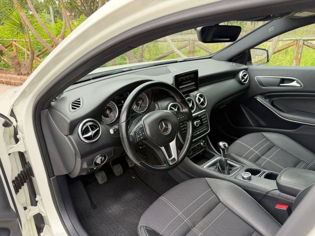 Mercedes-Benz Classe A 180 CDI Premium (7)