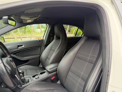 Mercedes-Benz Classe A 180 CDI Premium (8)