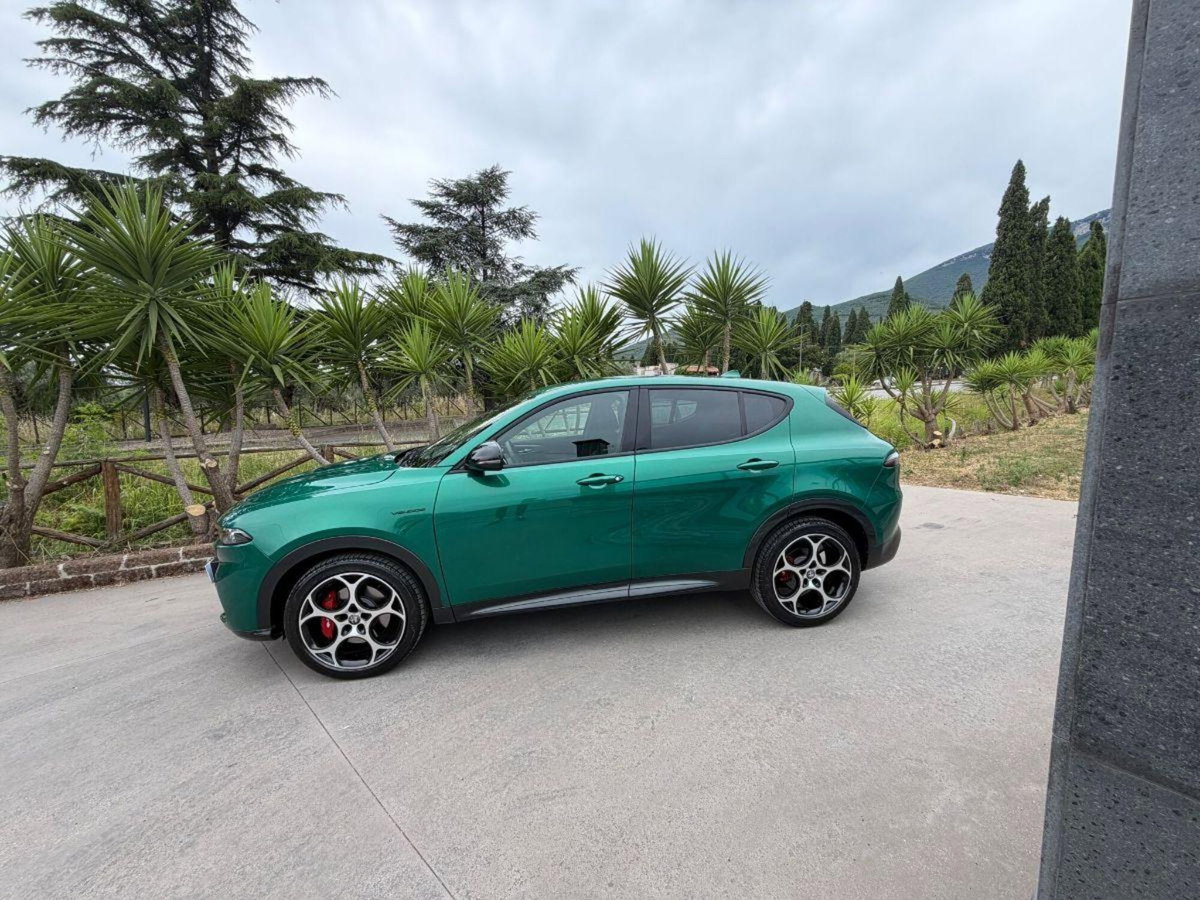 Alfa Romeo Tonale 1.5 hybrid Veloce 160cv tct7 (2)