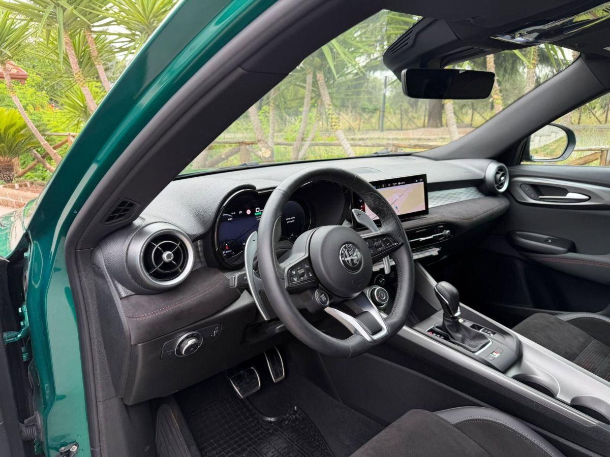Alfa Romeo Tonale 1.5 hybrid Veloce 160cv tct7 (8)
