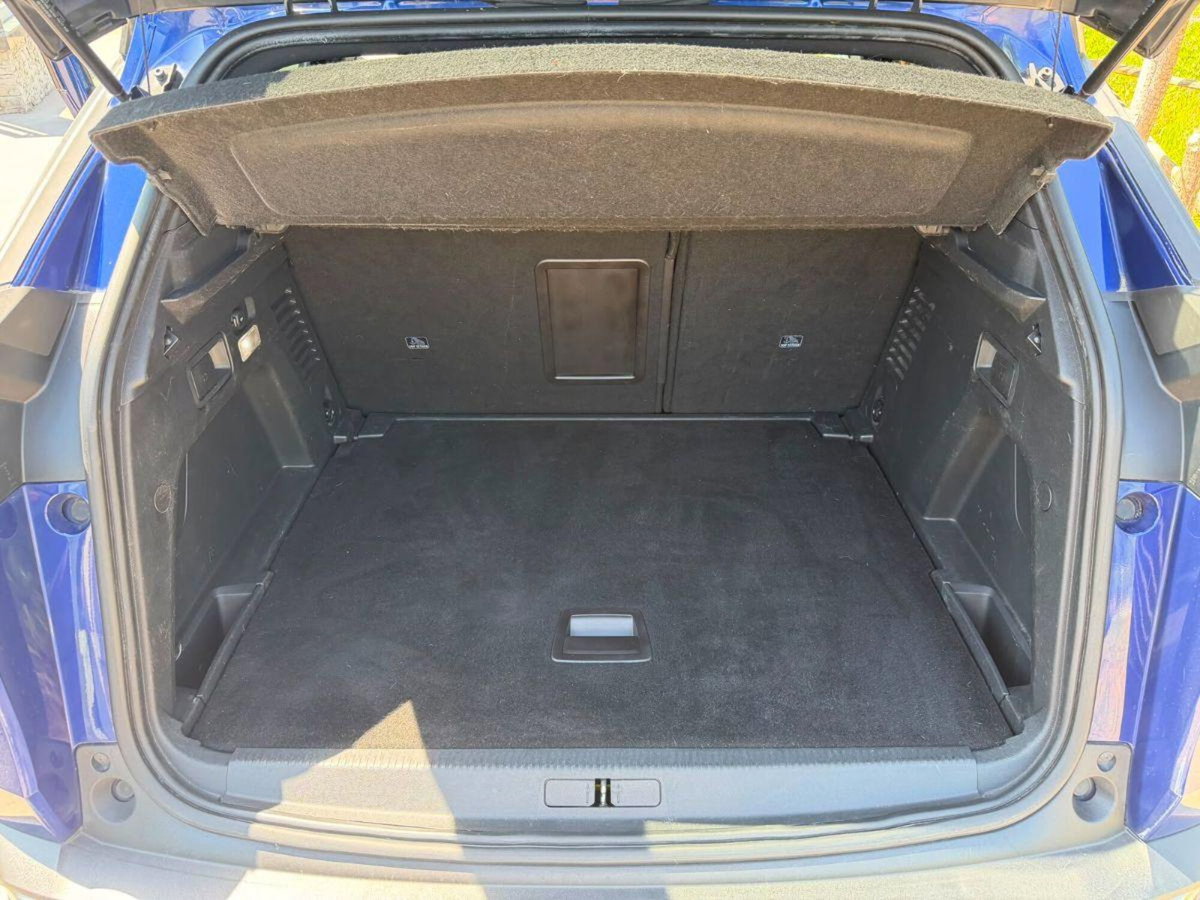 Peugeot 3008 BlueHDi 150 S&S GT Line (19)
