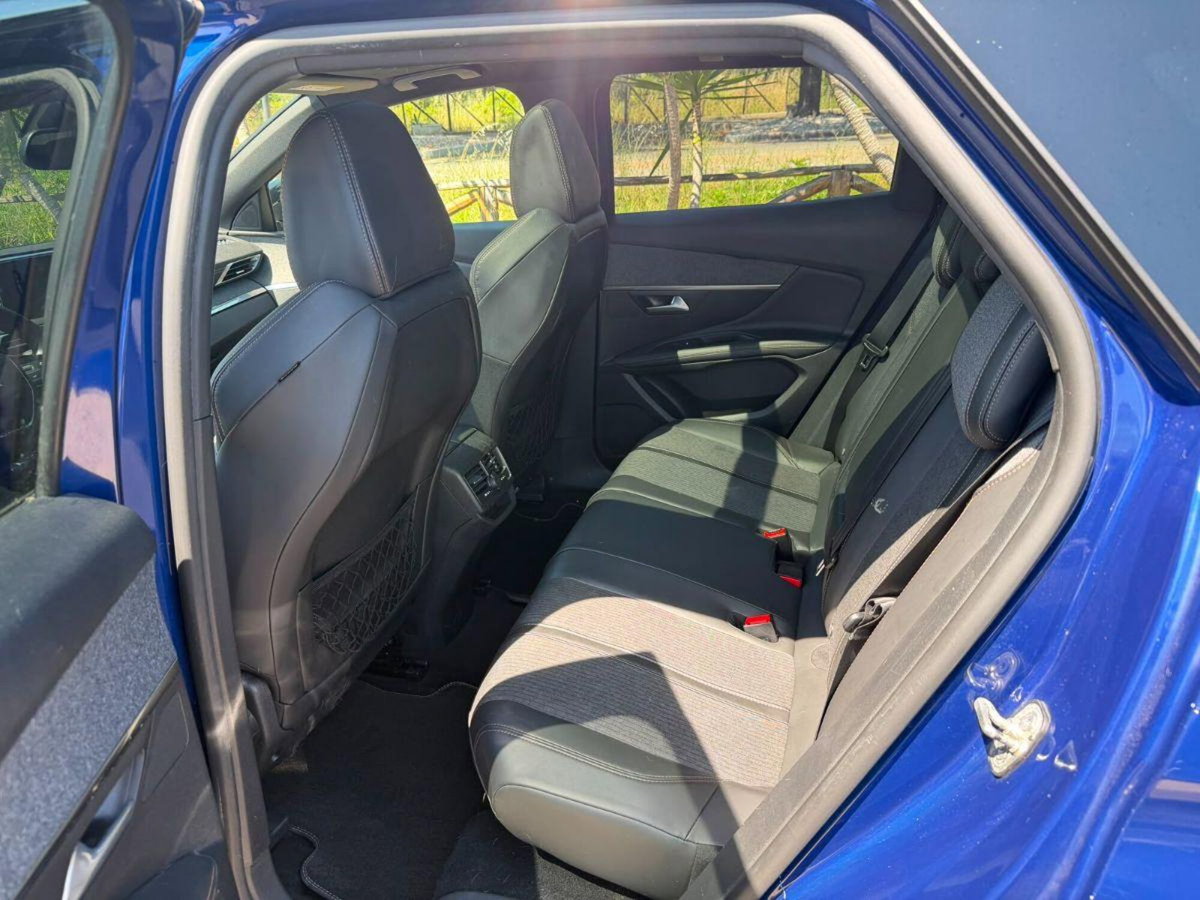Peugeot 3008 BlueHDi 150 S&S GT Line (7)