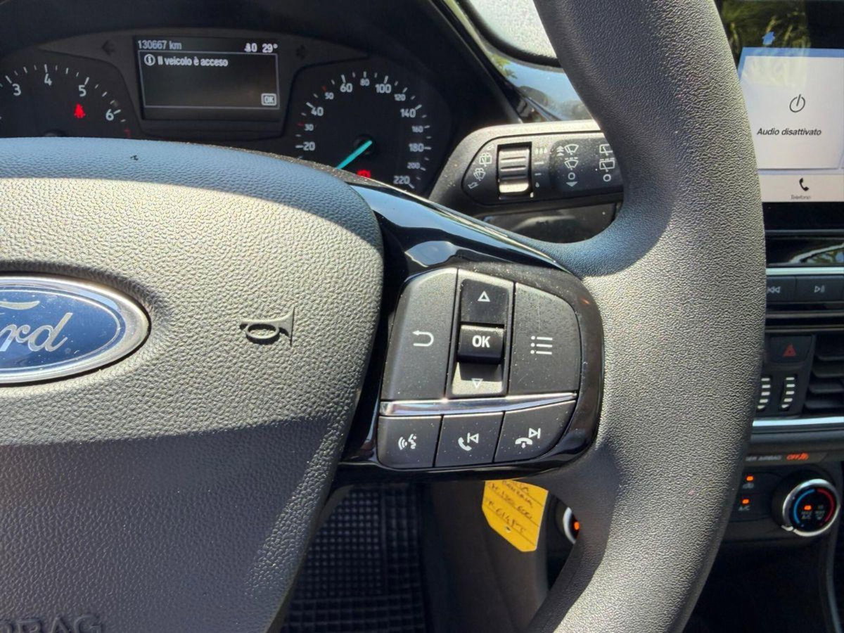 Ford Fiesta 1.1 85 CV 5 porte Titanium (14)