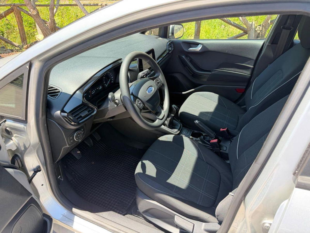 Ford Fiesta 1.1 85 CV 5 porte Titanium (6)