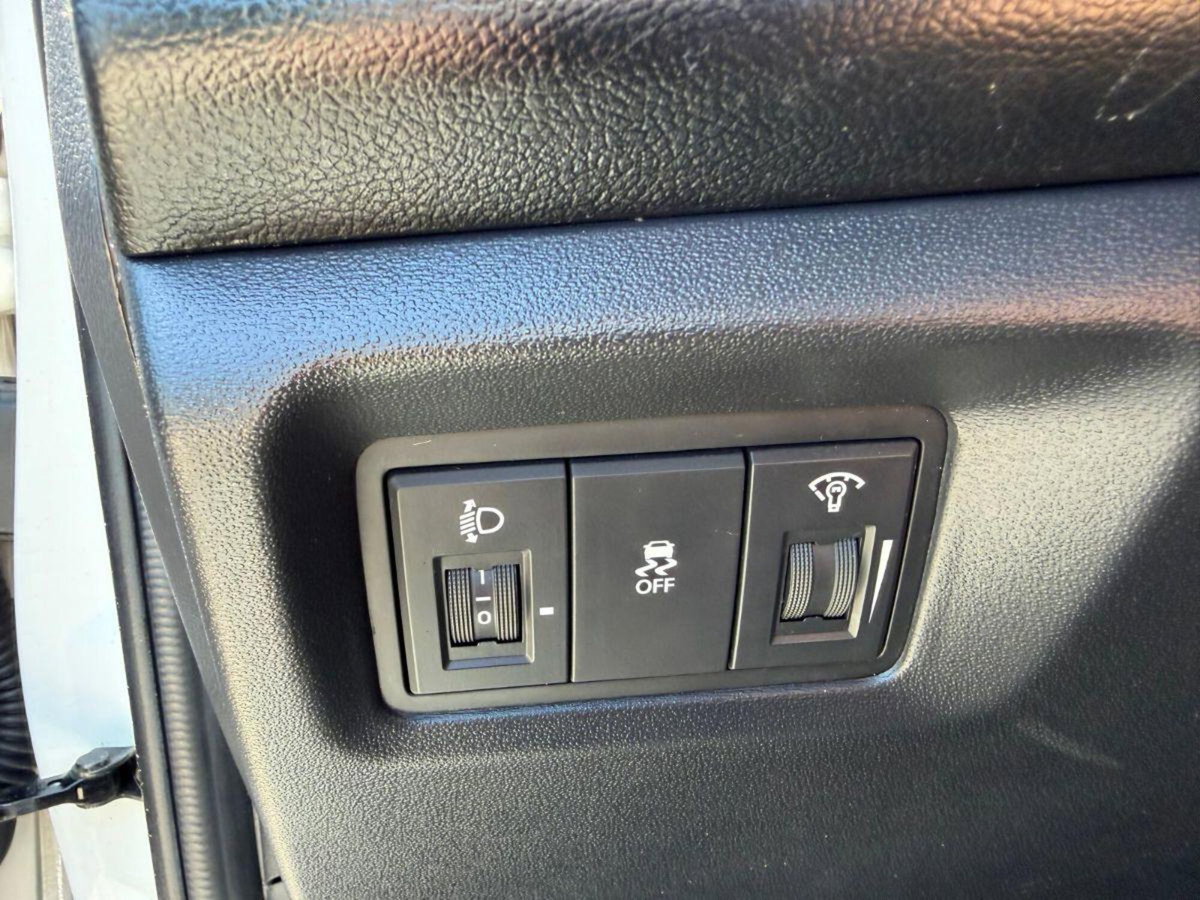 Hyundai i20 1.1 CRDi 5p. Sound Edition (10)