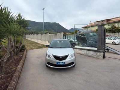 Lancia Ypsilon 1.2 69 CV 5 porte GPL Ecochic Platinum (3)
