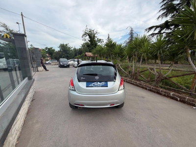 Lancia Ypsilon 1.2 69 CV 5 porte GPL Ecochic Platinum (5)