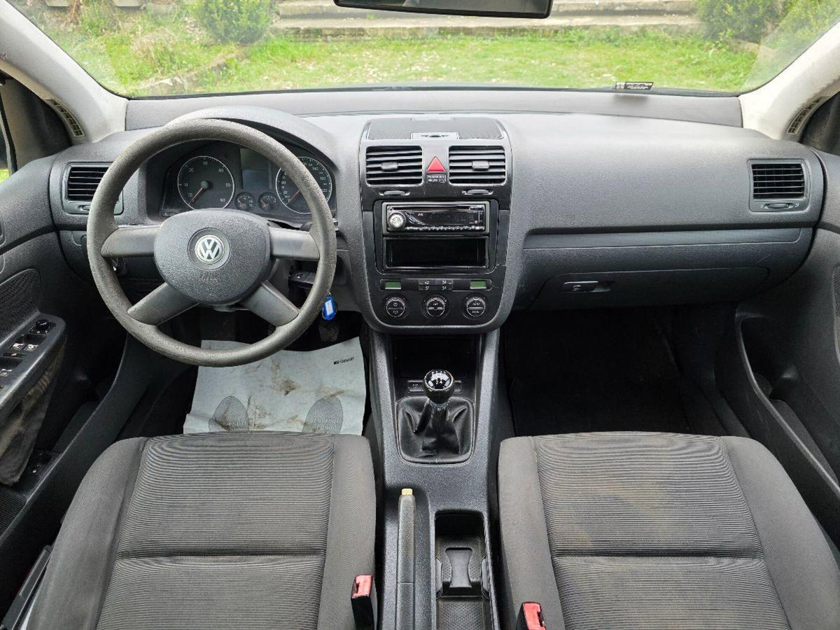 Volkswagen Golf 1.9 TDI 5p. Sportline (10)