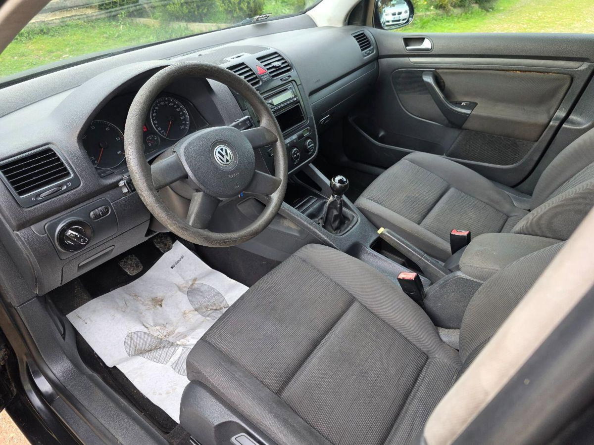 Volkswagen Golf 1.9 TDI 5p. Sportline (13)