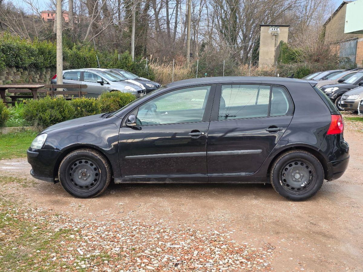 Volkswagen Golf 1.9 TDI 5p. Sportline (3)