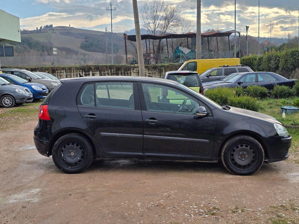 Volkswagen Golf 1.9 TDI 5p. Sportline (7)