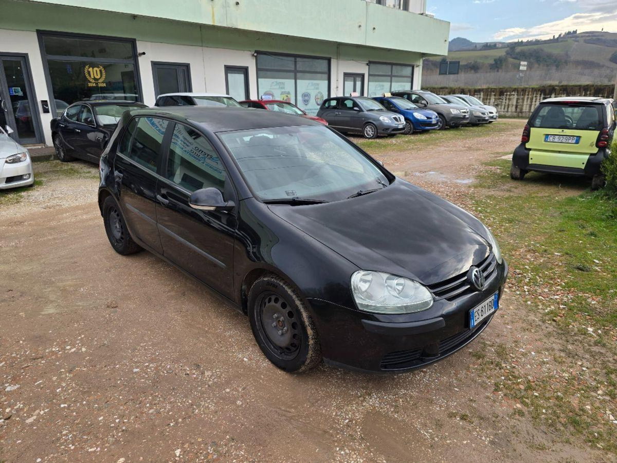 Volkswagen Golf 1.9 TDI 5p. Sportline (8)