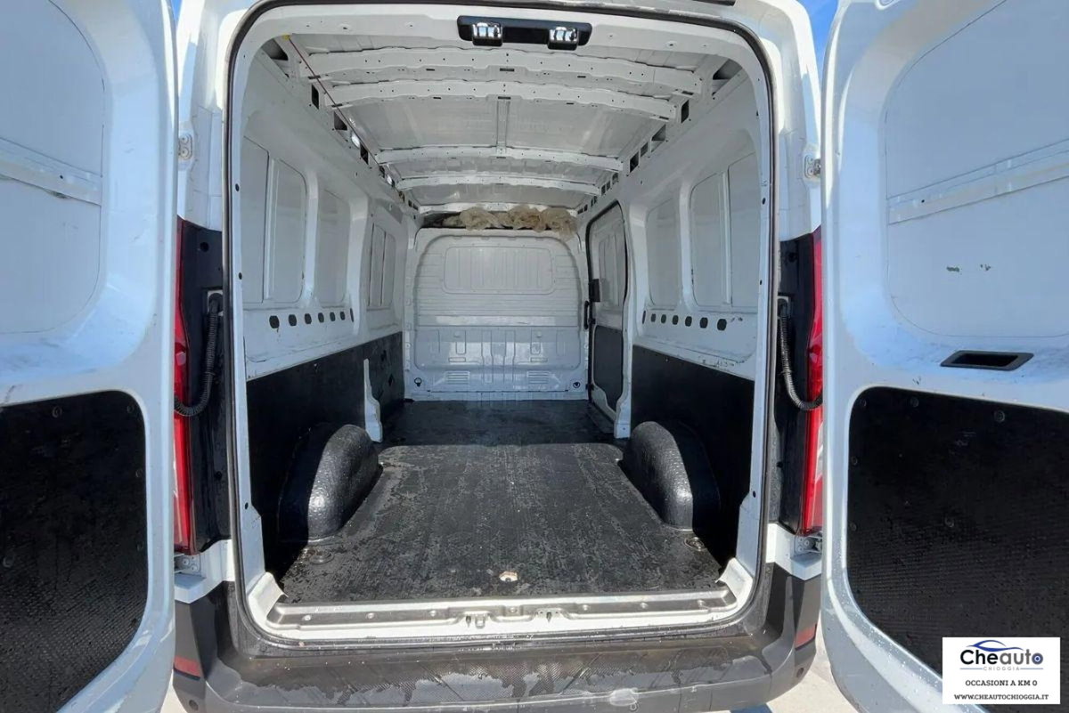 Maxus Deliver Furgone Deliver 9 2.0 crdi 150cv L3H2 fwd (15)