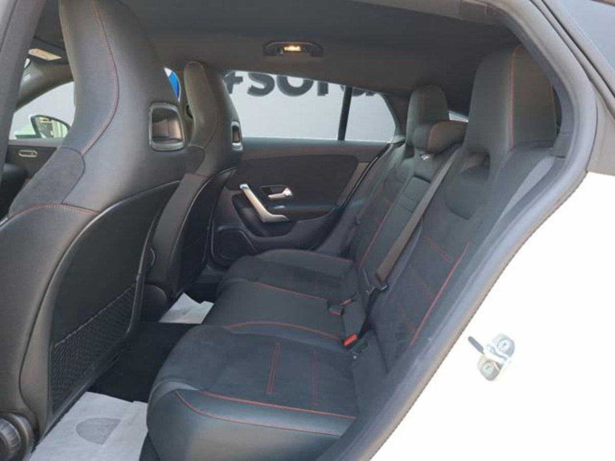 Mercedes-Benz CLA Shooting Brake 200 d AMG Line Premium Plus auto (20)