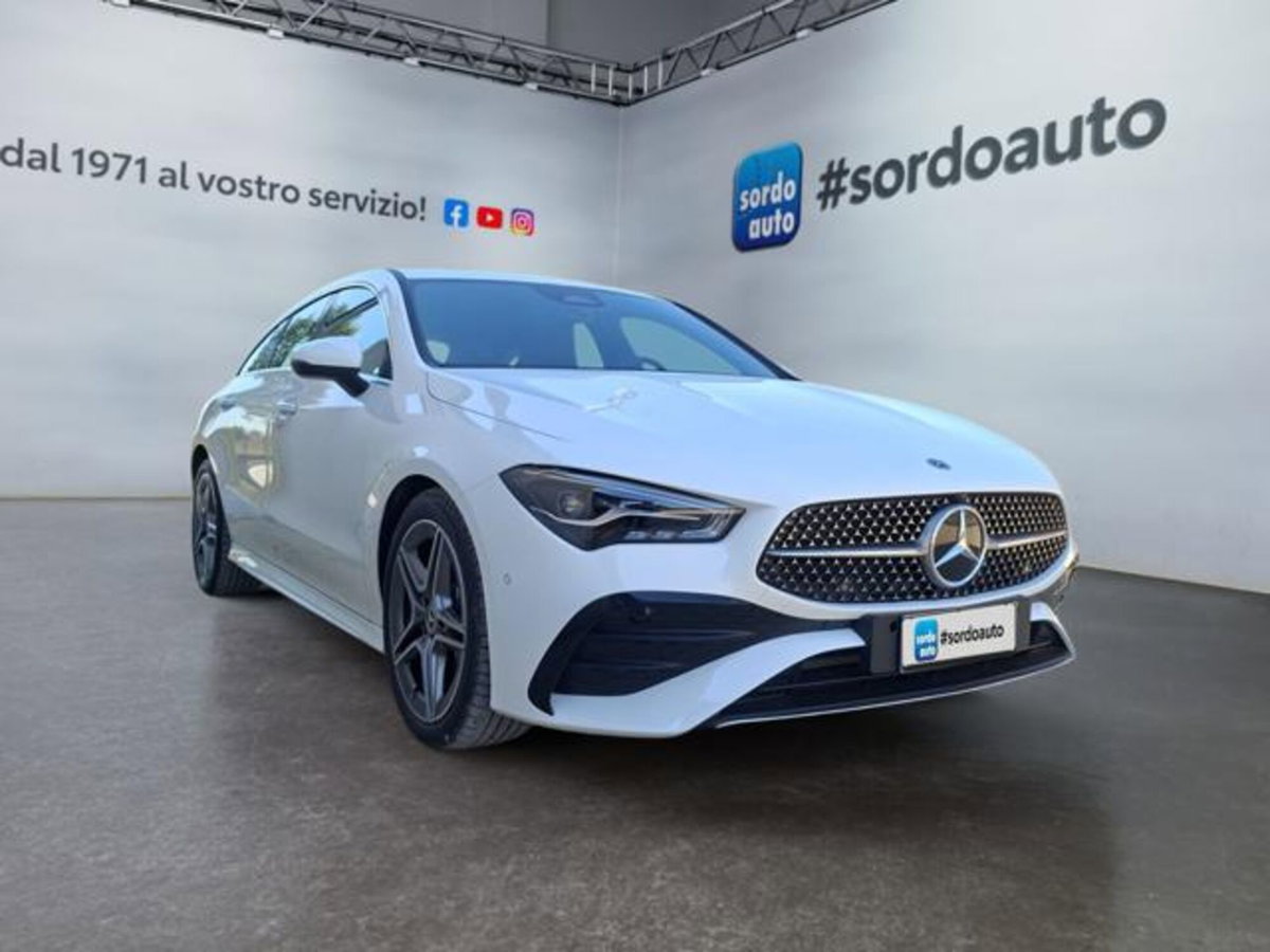 Mercedes-Benz CLA Shooting Brake 200 d AMG Line Premium Plus auto (3)