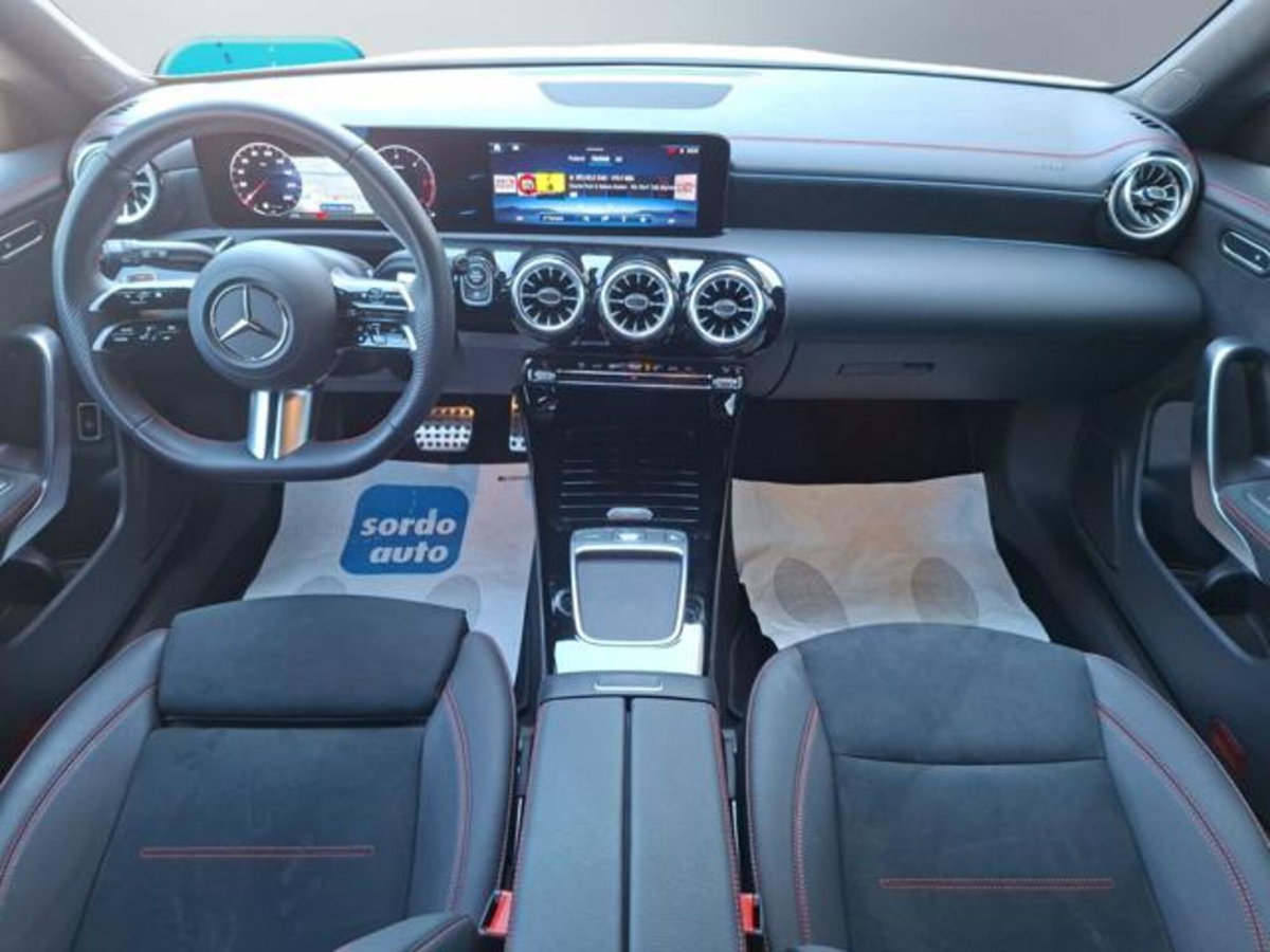 Mercedes-Benz CLA Shooting Brake 200 d AMG Line Premium Plus auto (9)