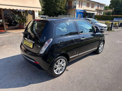 Lancia Ypsilon 1.3 MJT 75 CV Unyca (6)