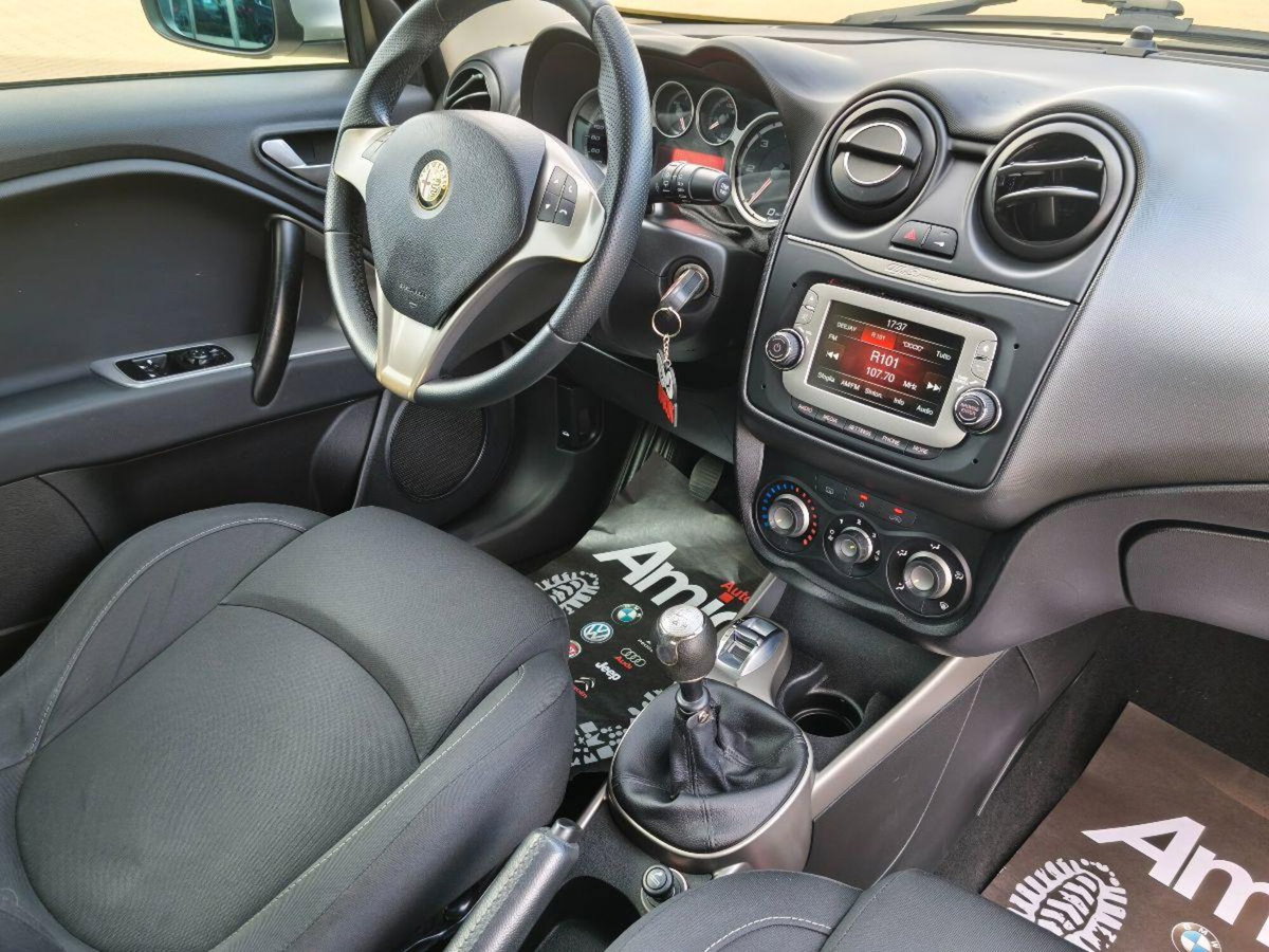 Alfa Romeo MiTo 1.3 JTDm 85 CV S&S Distinctive (12)