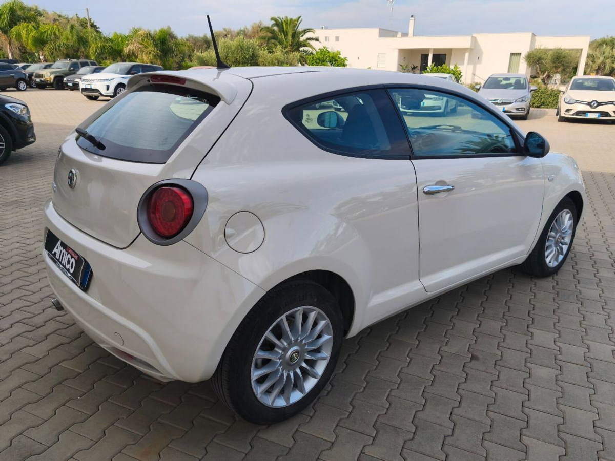 Alfa Romeo MiTo 1.3 JTDm 85 CV S&S Distinctive (5)