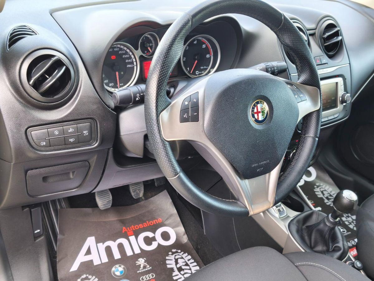 Alfa Romeo MiTo 1.3 JTDm 85 CV S&S Distinctive (9)