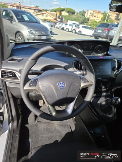 Lancia Ypsilon 1.2 69 CV 5 porte GPL Ecochic Silver (10)
